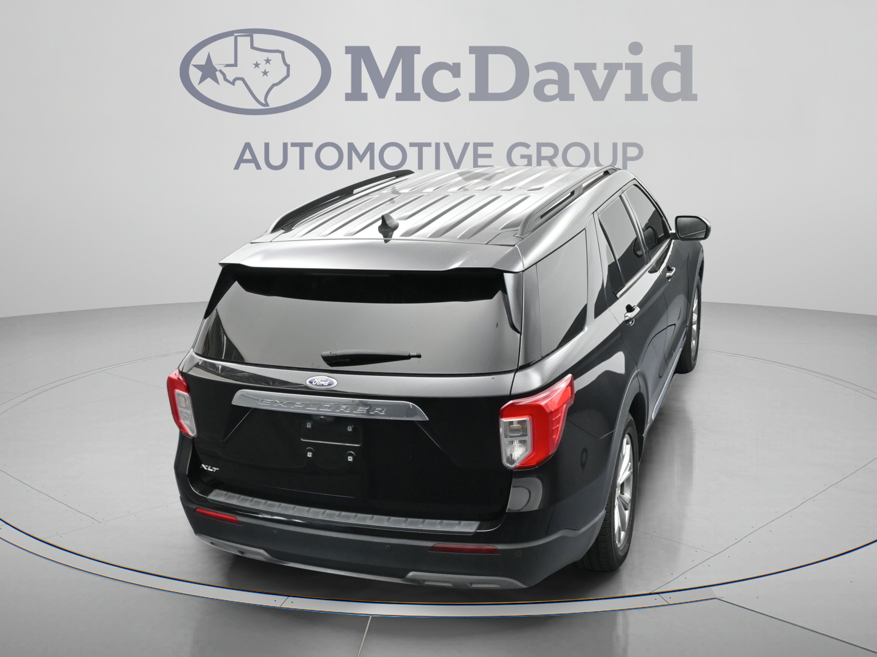 Used 2021 Ford Explorer XLT w/ Equipment Group 202A RWD image 39