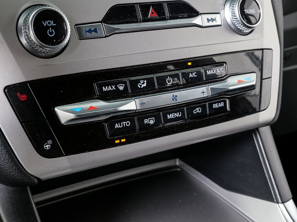 Used 2023 Ford Explorer XLT w/ Equipment Group 202A image 15