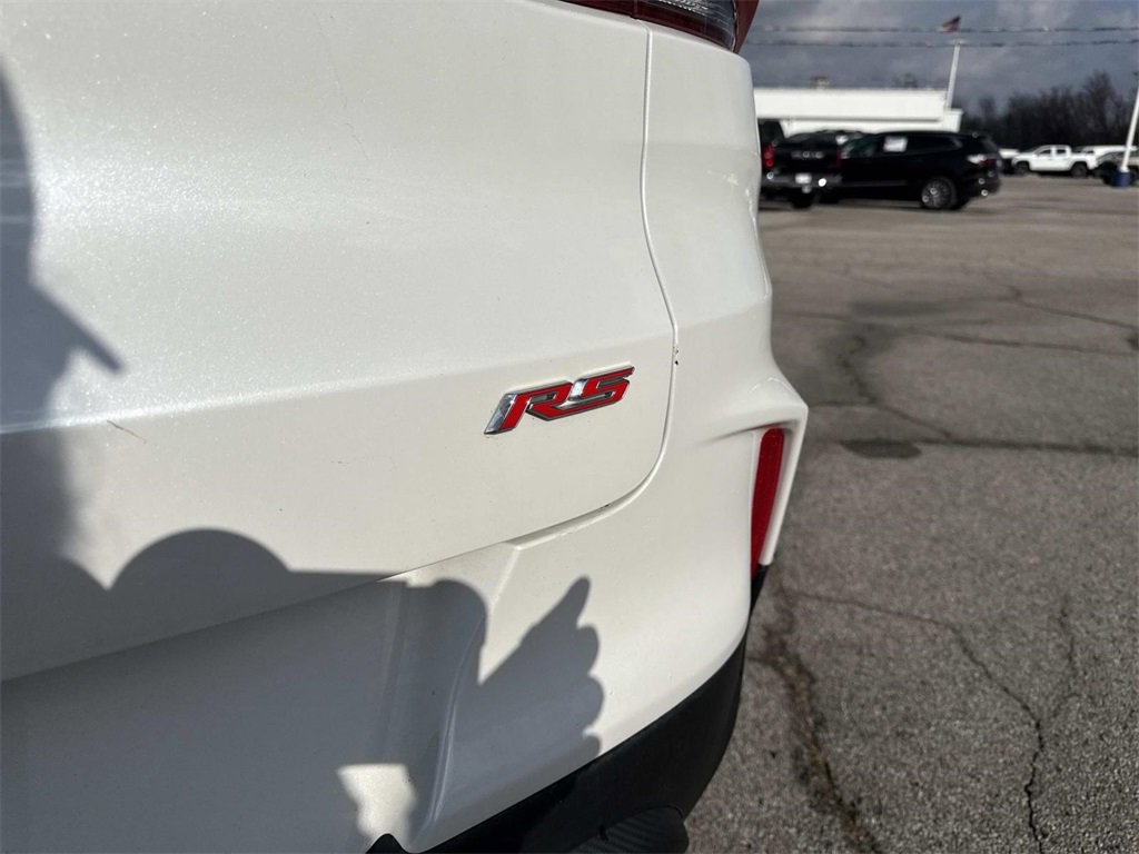 Used 2023 Chevrolet TrailBlazer RS w/ Sun and Liftgate Package image 5