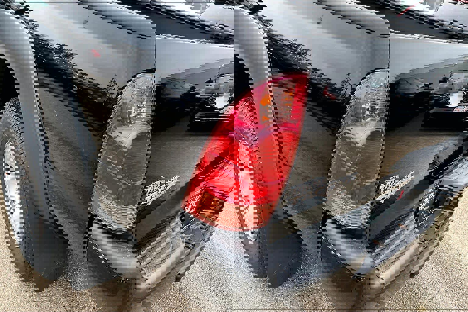 Used 2013 Toyota Tacoma 4x4 Access Cab w/ Convenience Pkg image 27