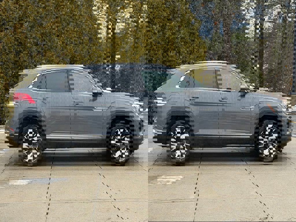 New 2026 Volkswagen Atlas Cross Sport SEL image 8