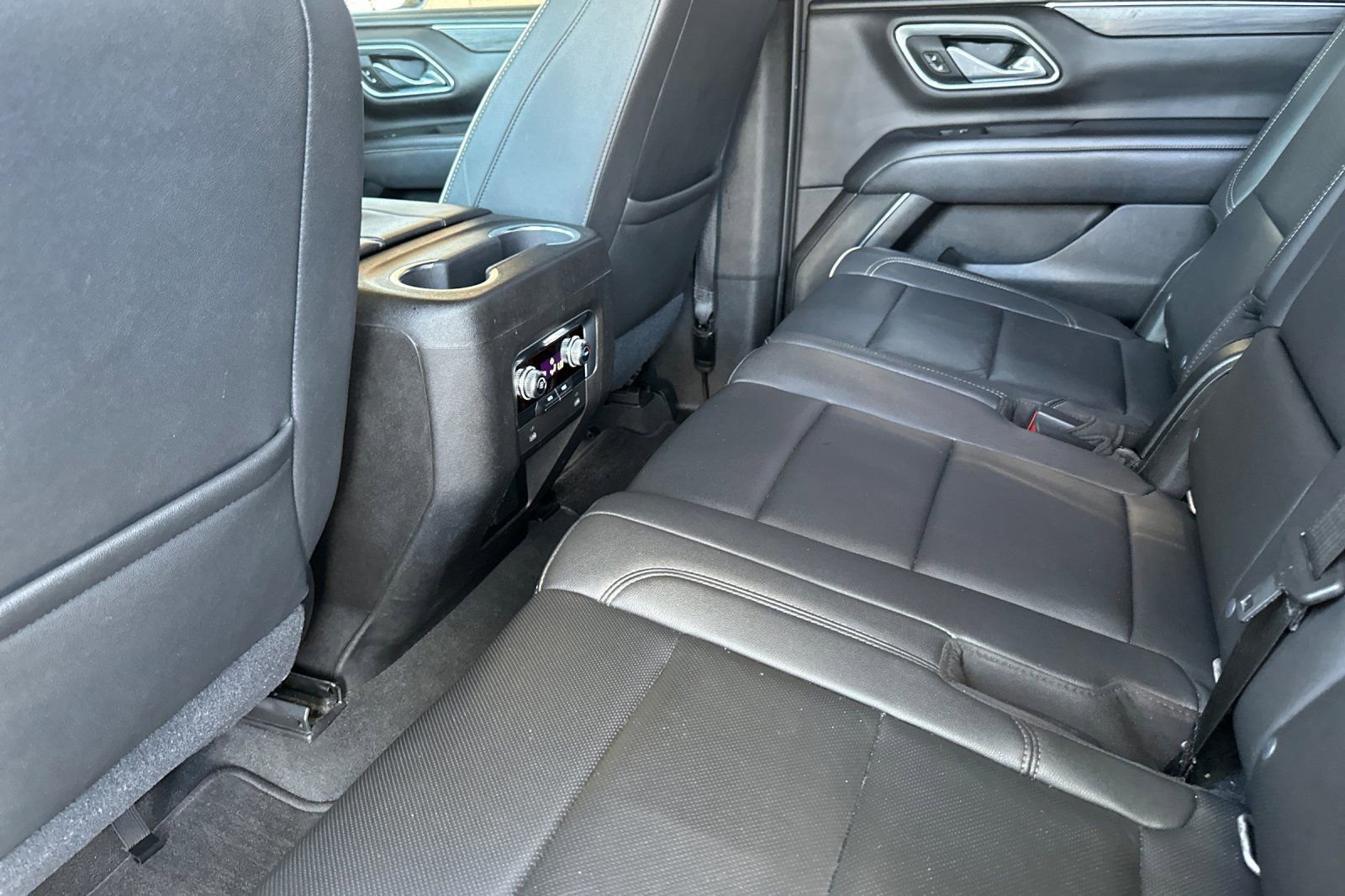 Used 2021 GMC Yukon SLT image 13