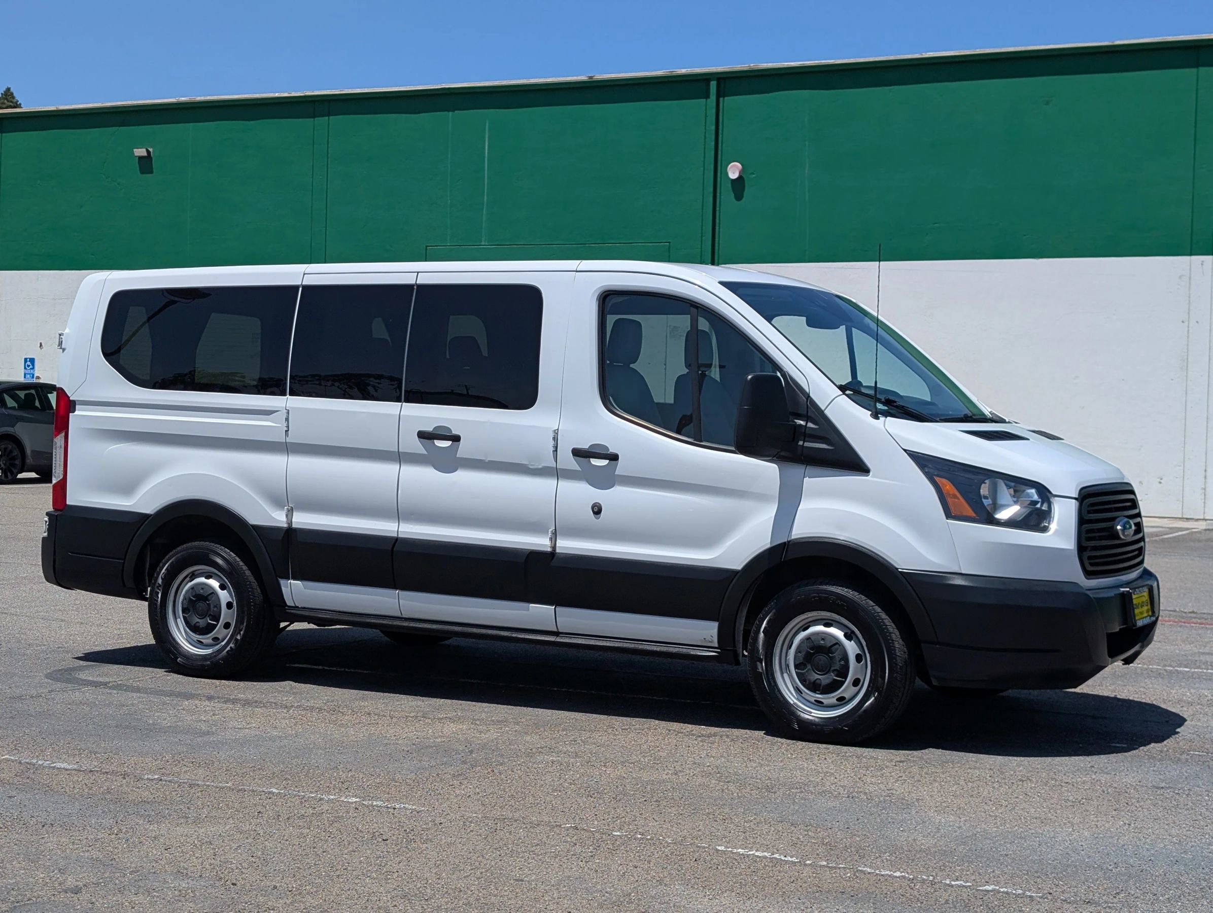 Used 2019 Ford Transit 150 XL image 1