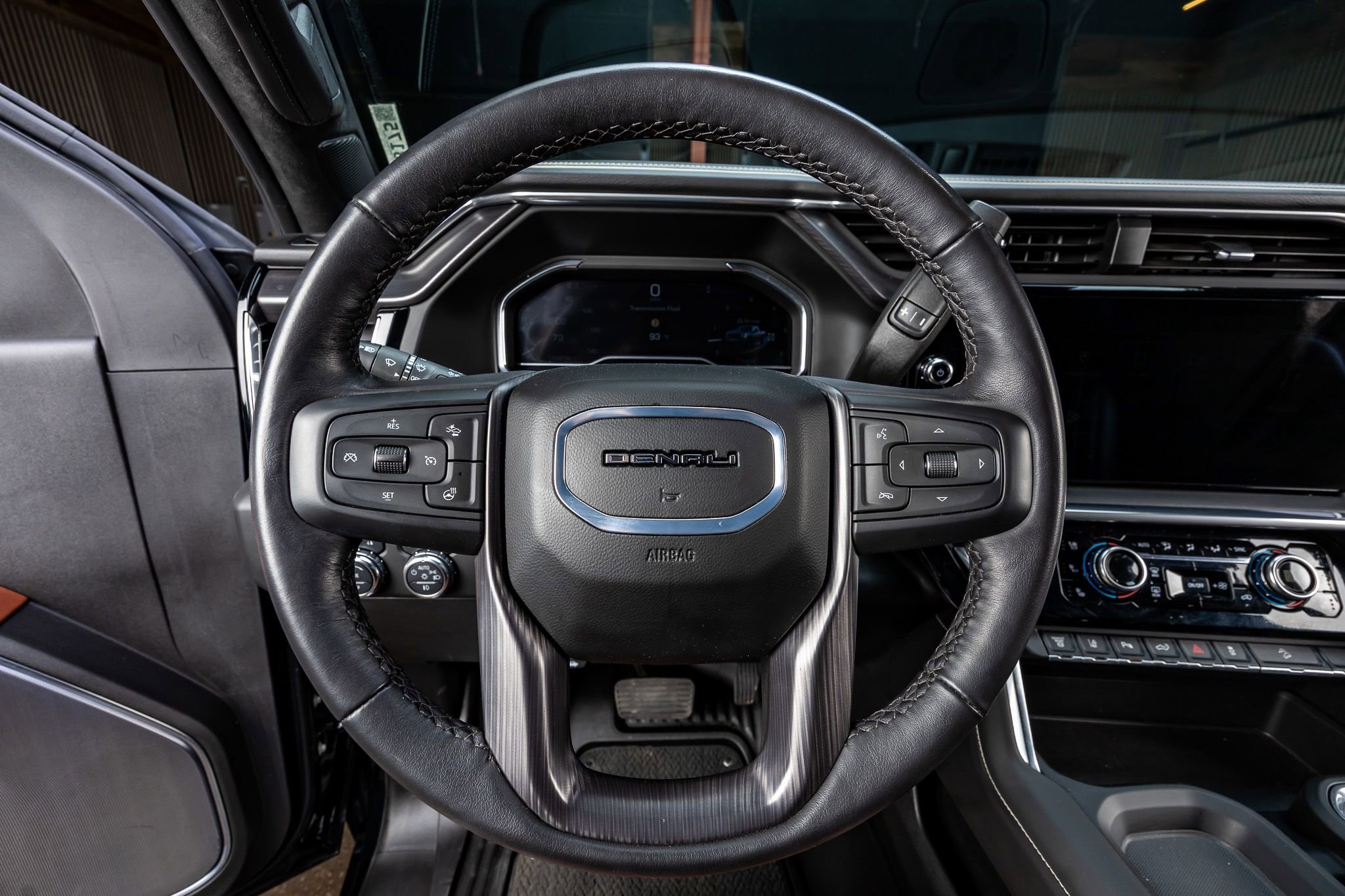 Used 2024 GMC Sierra 2500 Denali Ultimate image 18