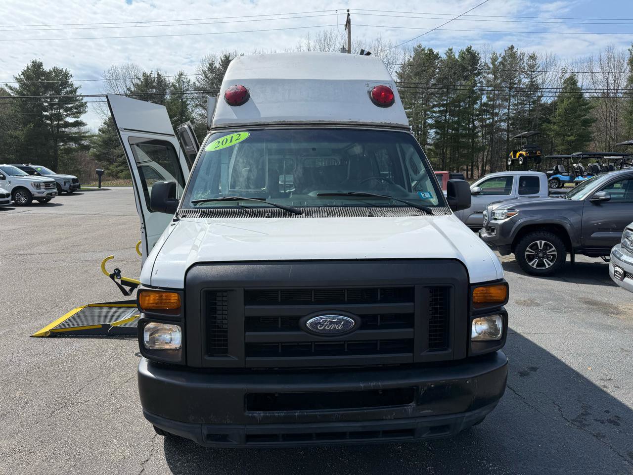 Used 2012 Ford E-250 and Econoline 250 w/ PWR Group RWD image 11