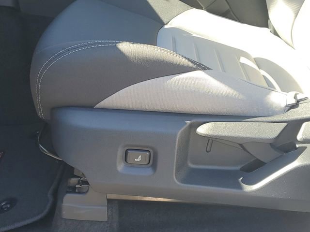 Used 2025 Toyota Tacoma TRD Off-Road image 12