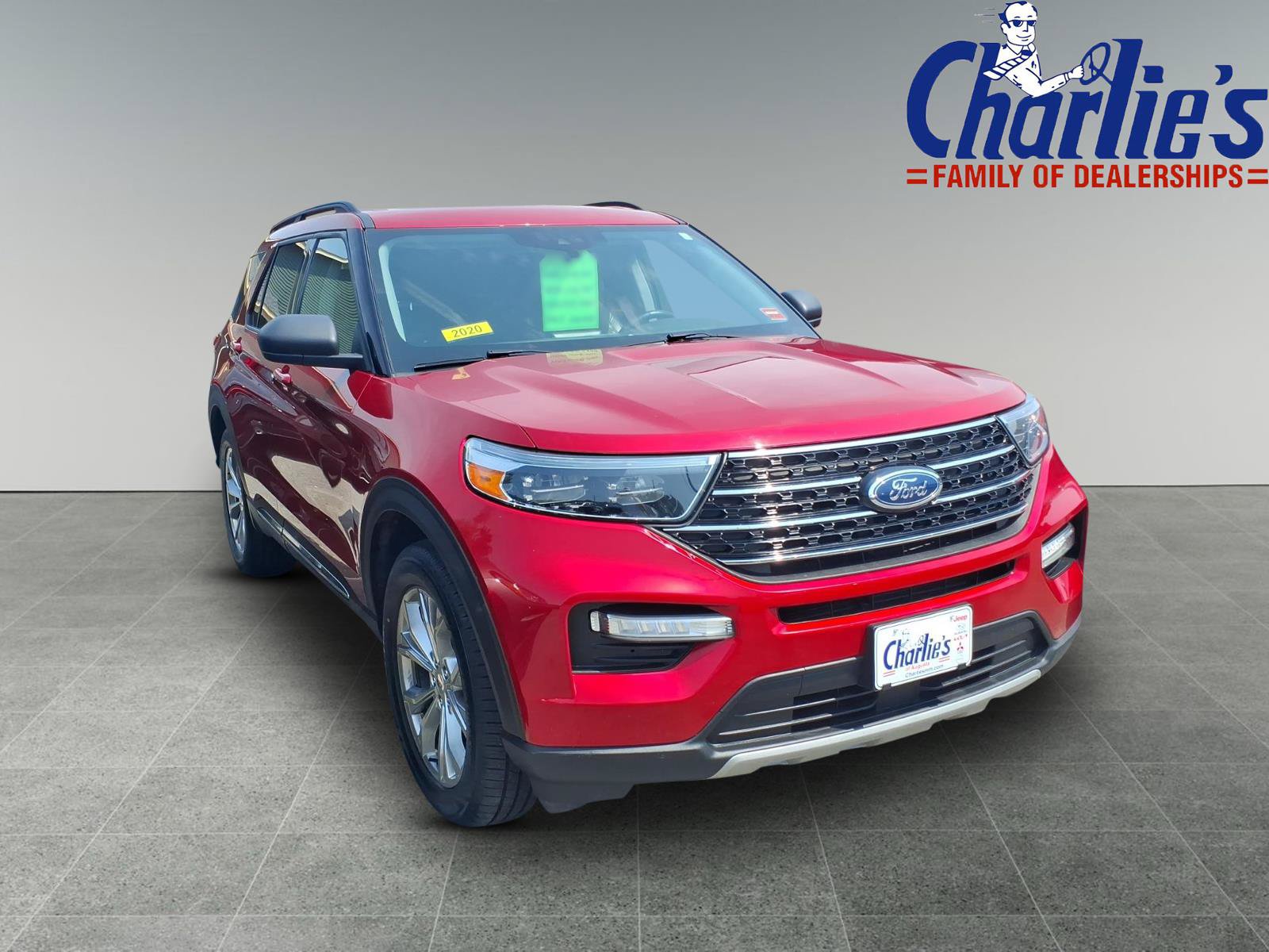 Used 2020 Ford Explorer XLT w/ Equipment Group 202A AWD/4WD image 3
