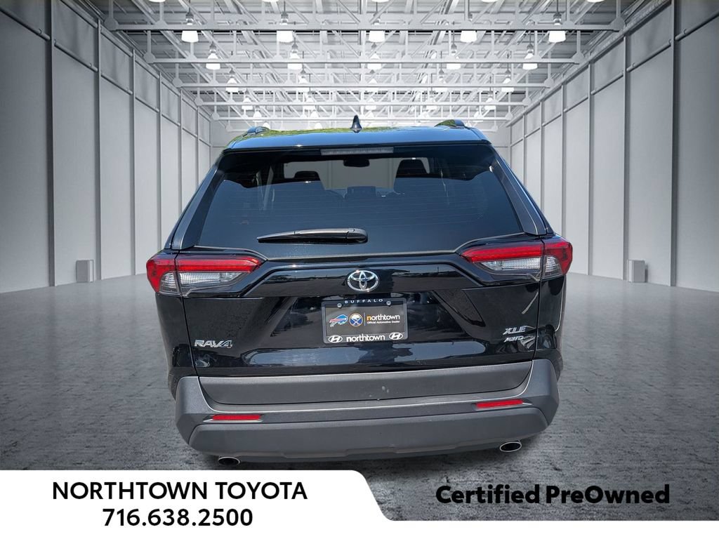 Used 2025 Toyota RAV4 XLE AWD/4WD image 20
