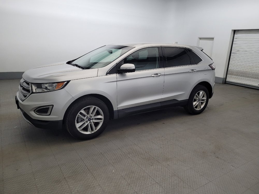 Used 2017 Ford Edge SEL w/ Equipment Group 201A FWD image 2