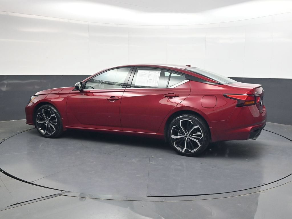 Used 2024 Nissan Altima 2.5 SR w/ SR Premium Package AWD/4WD image 8