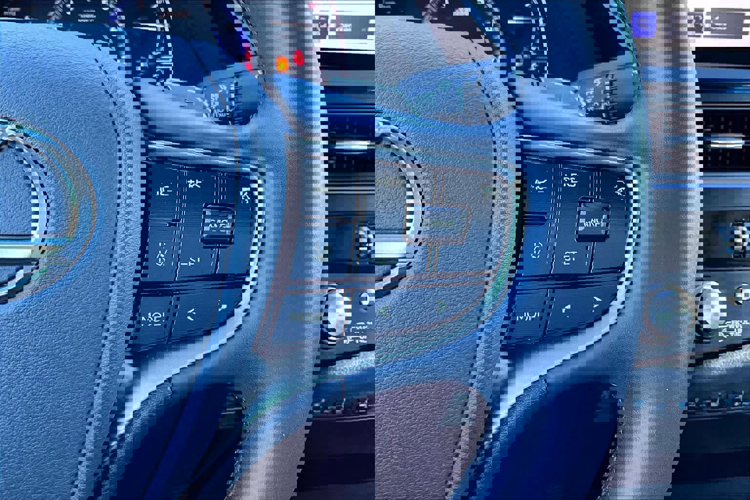 Used 2025 Lexus ES 350 w/ Premium Package image 24