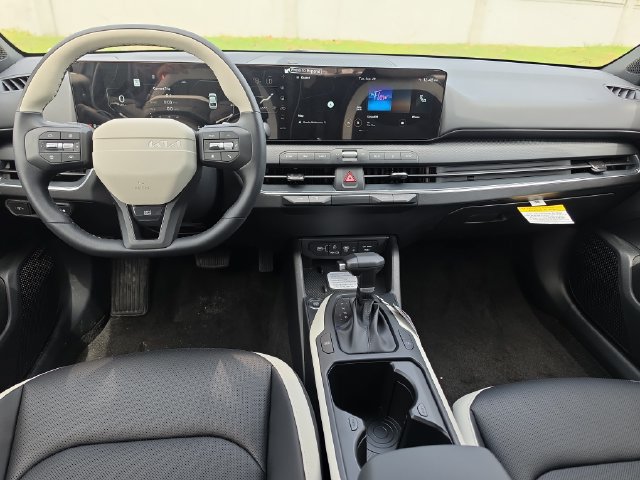 New 2026 Kia K4 GT-Line w/ GT-Line Premium Package FWD image 7