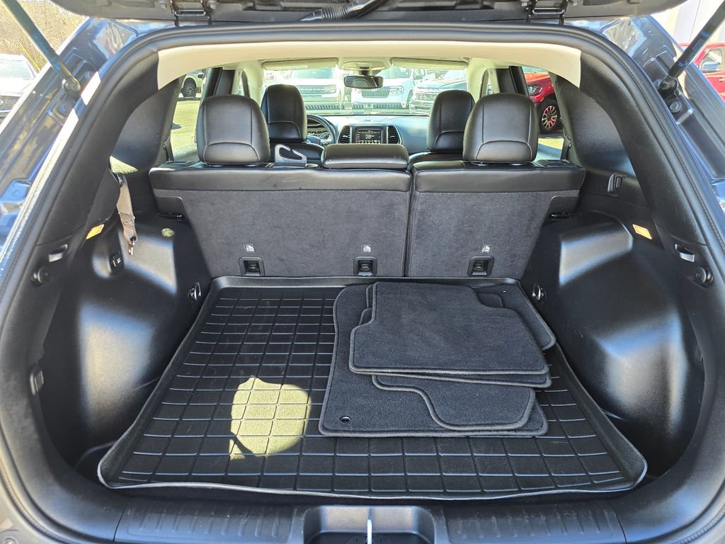 Used 2021 Jeep Cherokee Latitude Plus image 25