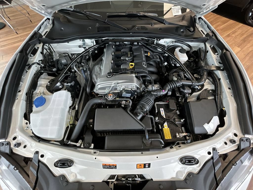 New 2026 MAZDA MX-5 Miata Club w/ Appearance Package RWD image 10