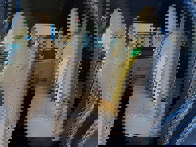 Used 2016 Ford Explorer Limited w/ Equipment Group 301A image 4