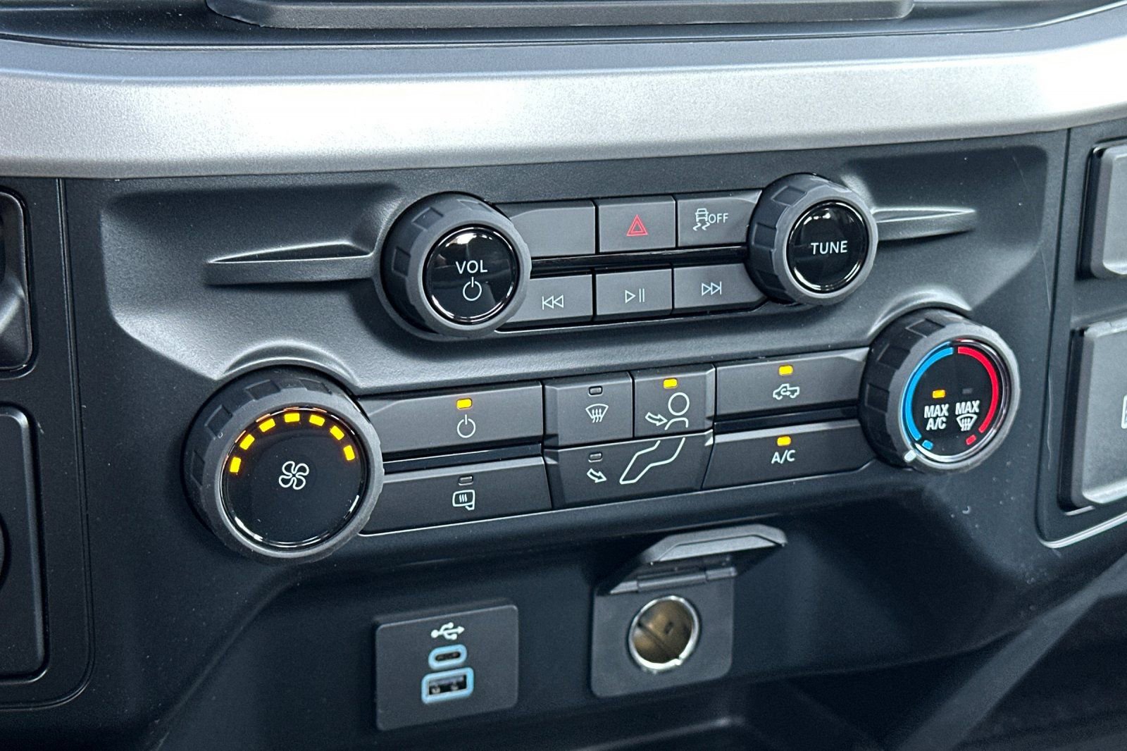 New 2026 Ford F250 XL image 17