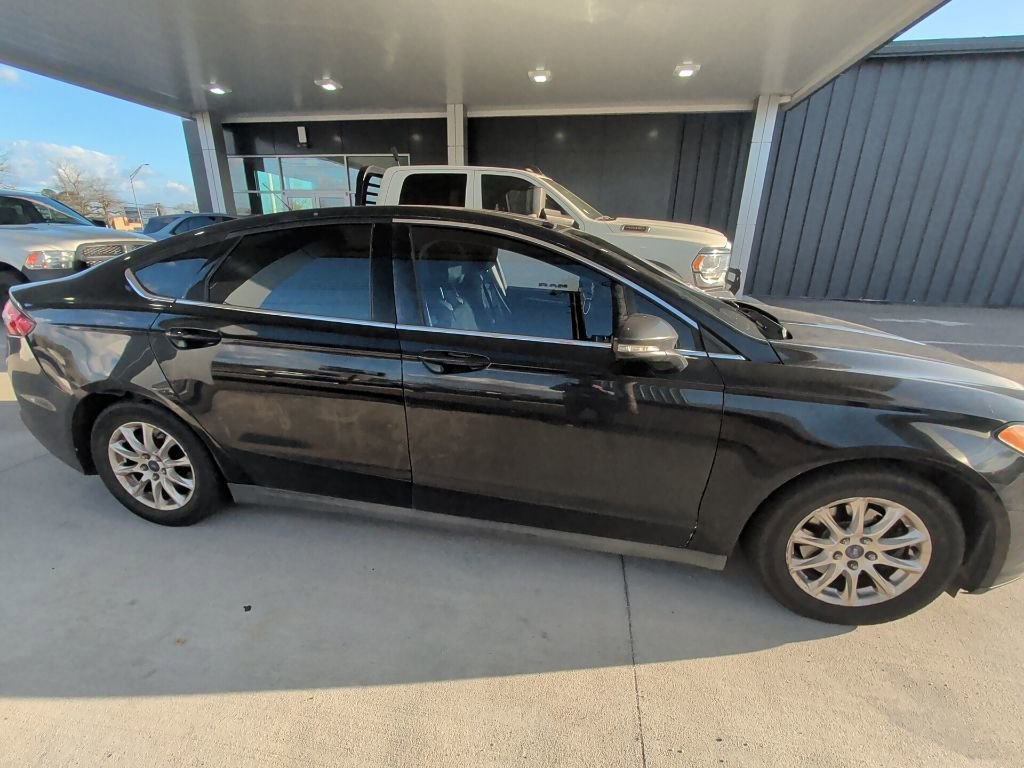 Used 2016 Ford Fusion S FWD image 6