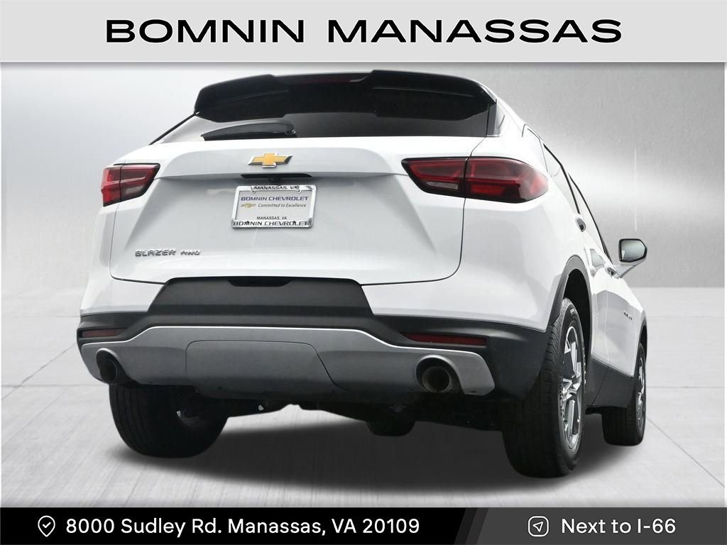 Used 2023 Chevrolet Blazer LT image 32