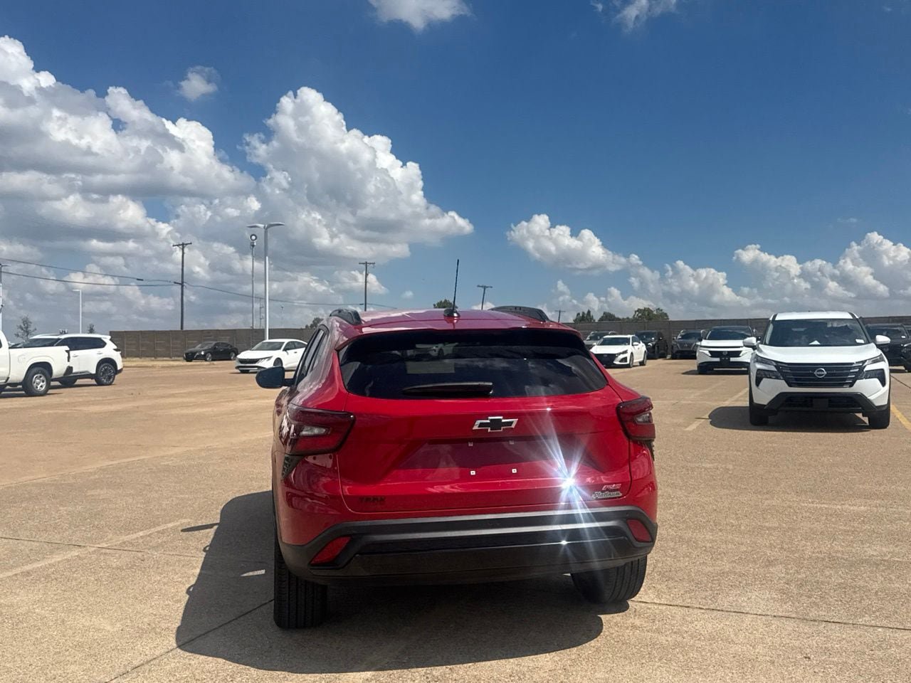 Used 2026 Chevrolet Trax RS w/ Sunroof Package FWD image 21