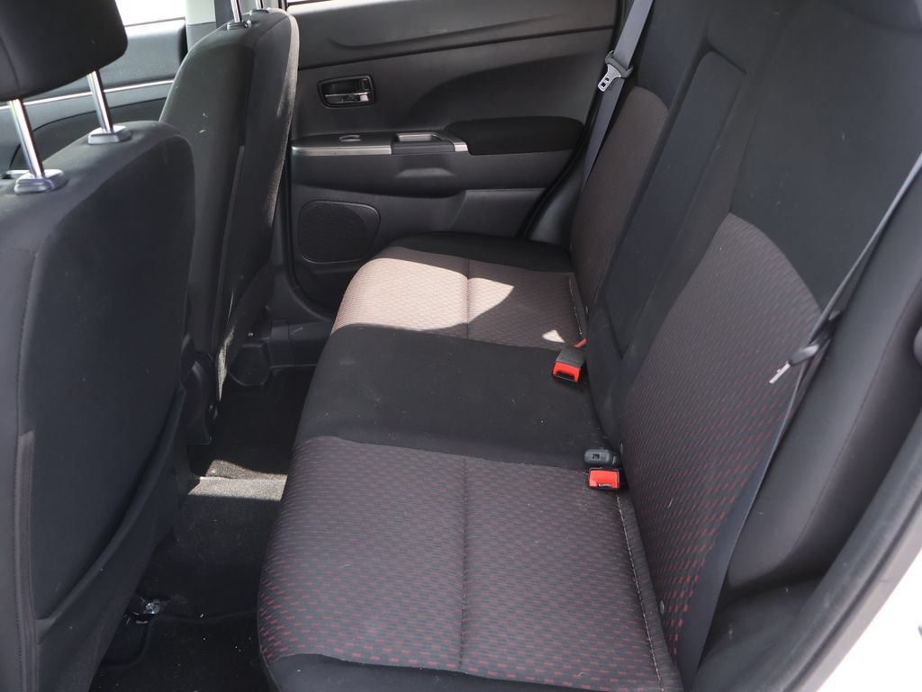 Used 2019 Mitsubishi Outlander Sport SE FWD image 16