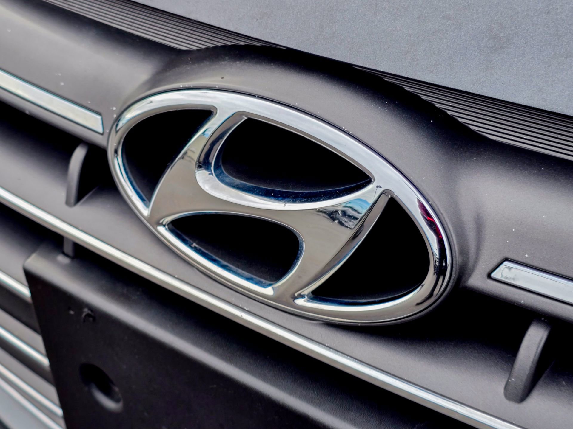 Used 2020 Hyundai Elantra ECO w/ Cargo Package (C1) image 3