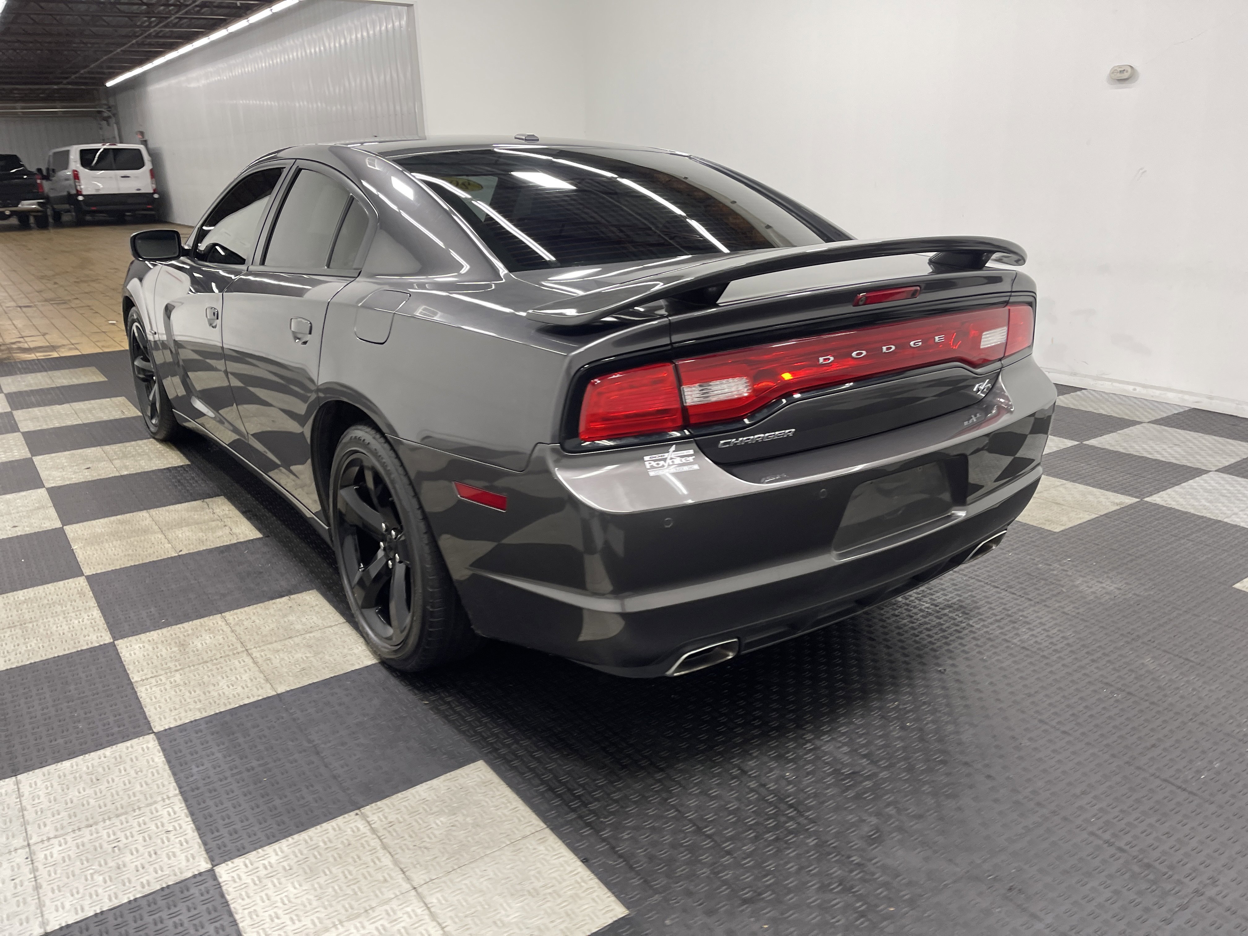 Used 2014 Dodge Charger R/T RWD image 2