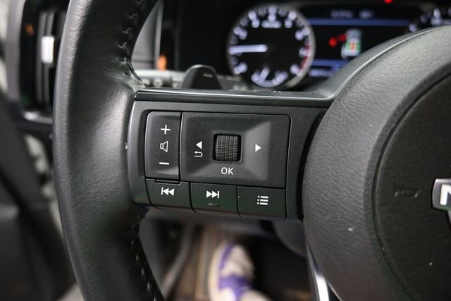 Used 2025 Nissan Pathfinder SV AWD/4WD image 20
