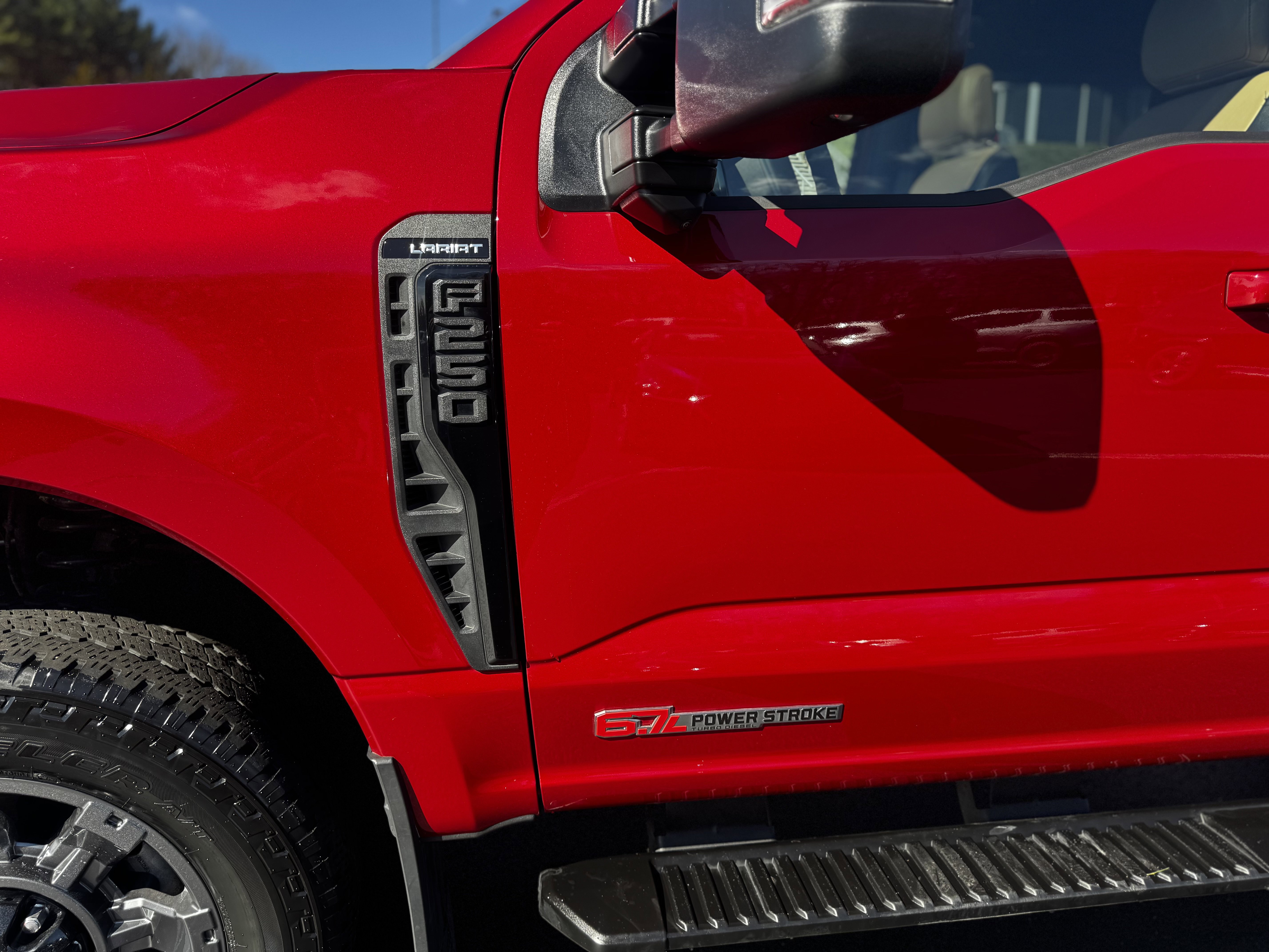 Used 2024 Ford F250 Lariat w/ Sport Appearance Package image 5