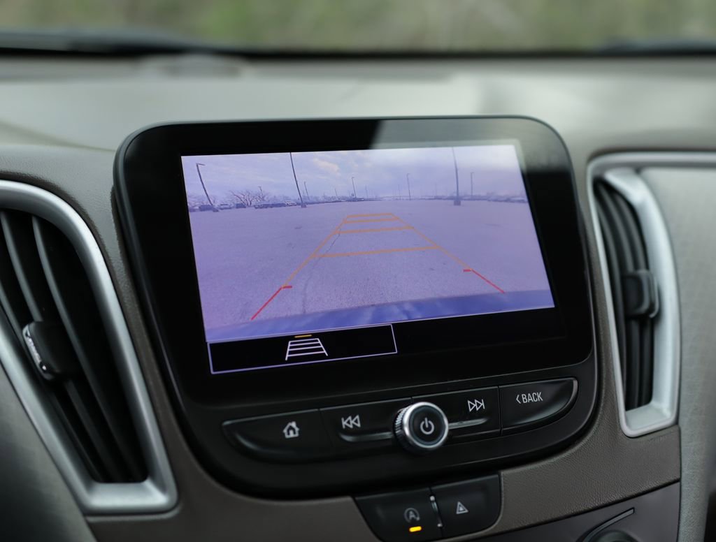 Used 2023 Chevrolet Malibu LT FWD image 14