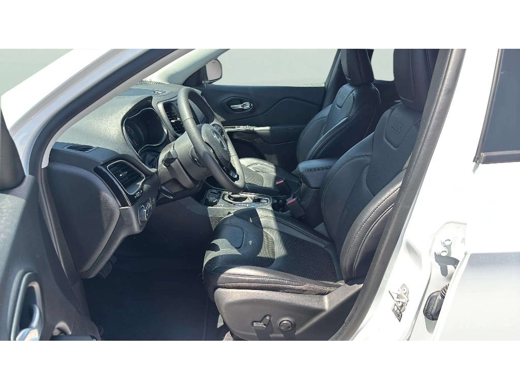 Used 2023 Jeep Cherokee Altitude Lux AWD/4WD image 10