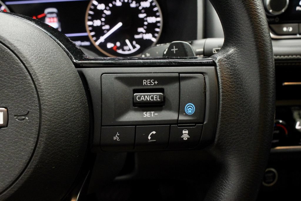 Used 2023 Nissan Rogue SV AWD/4WD image 27