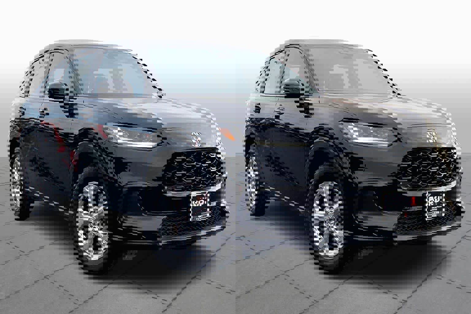 Used 2025 Honda HR-V LX image 3