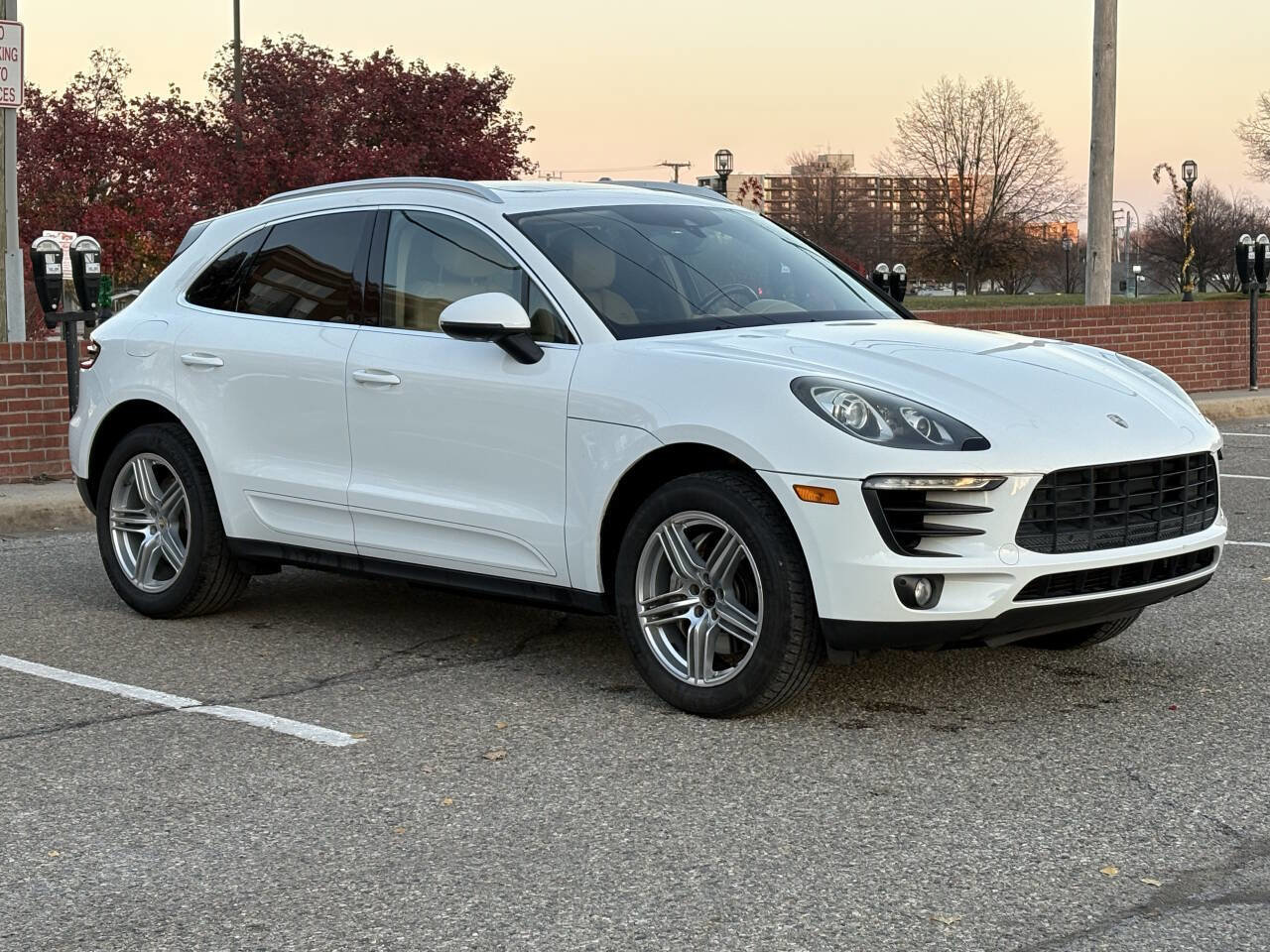 Used 2015 Porsche Macan S image 8