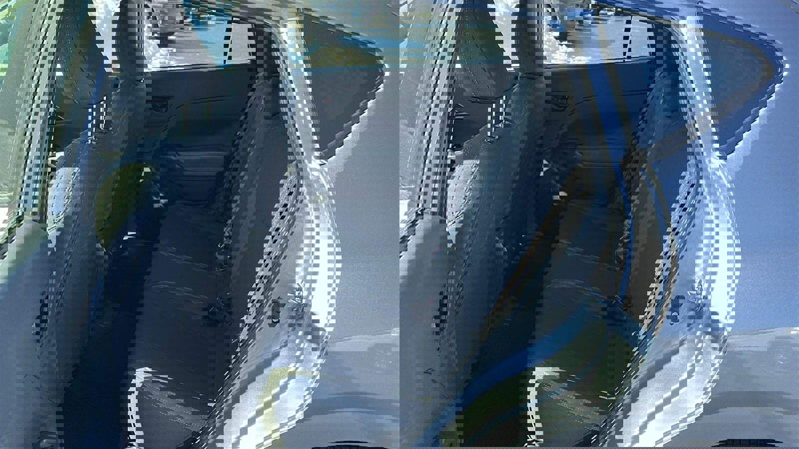 Certified 2025 Subaru Impreza 2.0i image 20