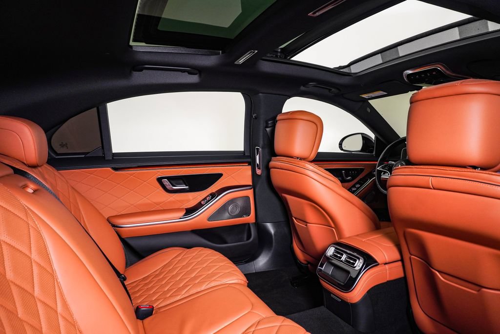 Used 2024 Mercedes-Benz S 580 4MATIC Sedan image 17