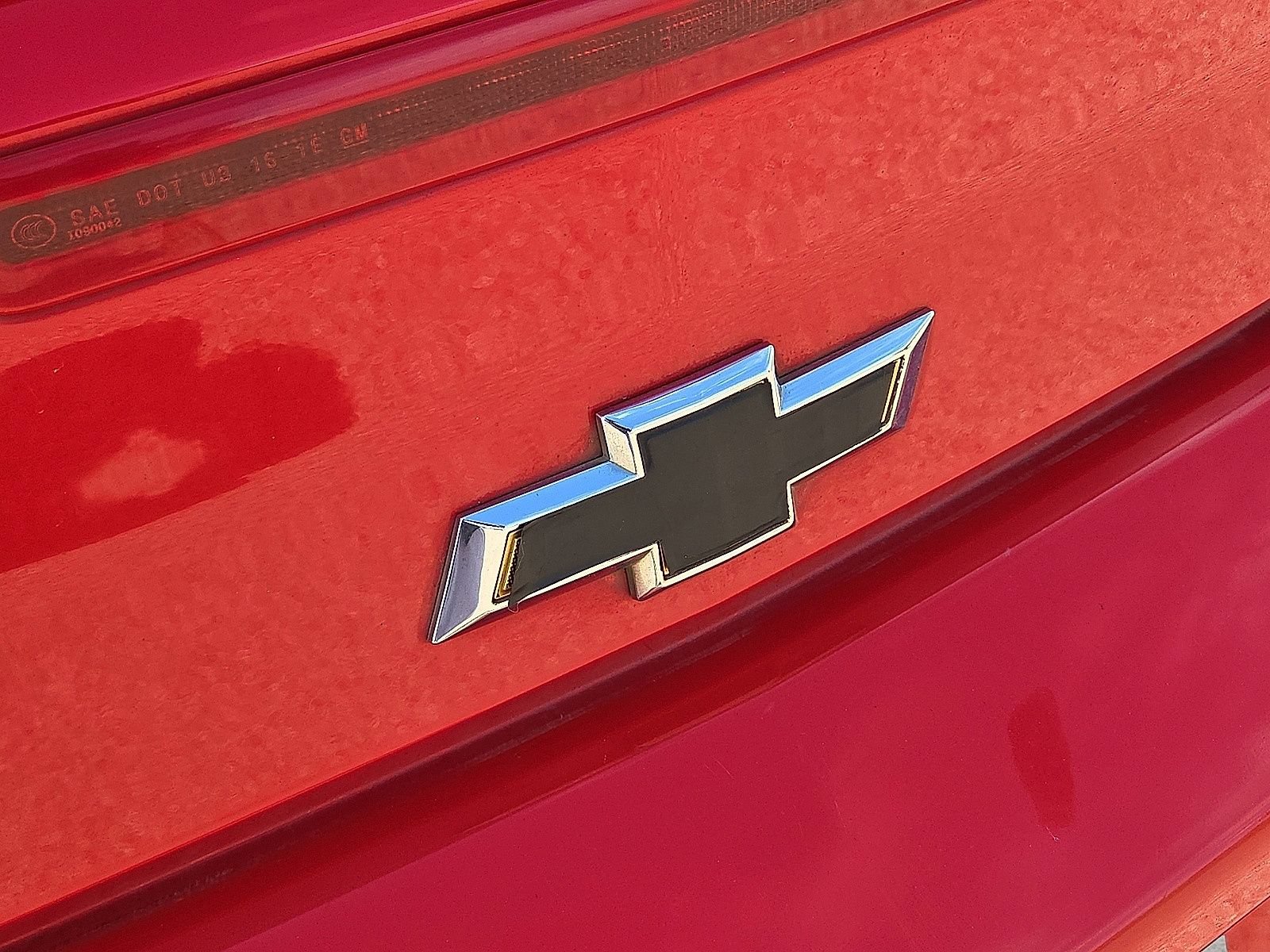 Used 2020 Chevrolet Camaro LT RWD image 13