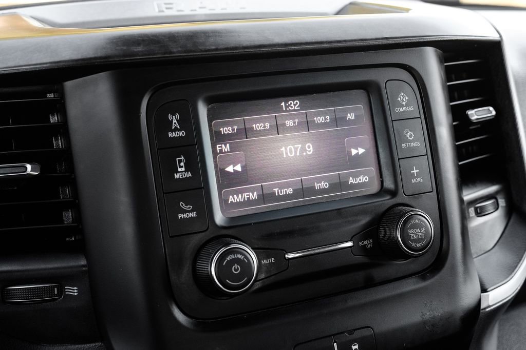 Used 2021 RAM 2500 Big Horn image 27