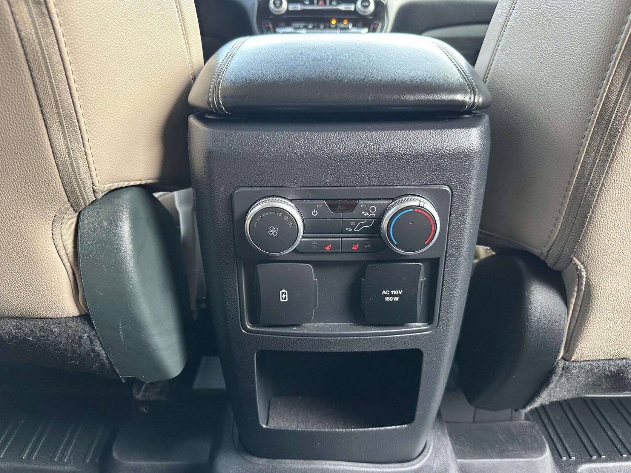 Used 2021 Ford Explorer Limited w/ Equipment Group 301A AWD/4WD image 27