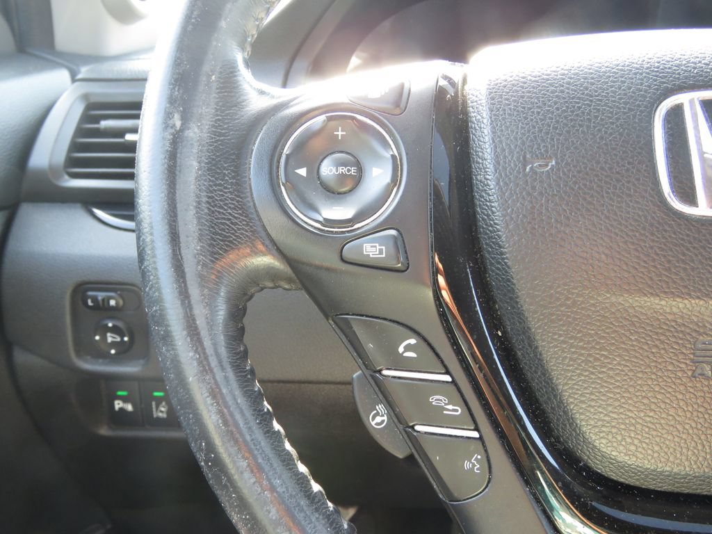 Used 2018 Honda Pilot Elite image 23