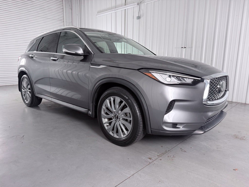 Certified 2023 INFINITI QX50 Luxe FWD image 3