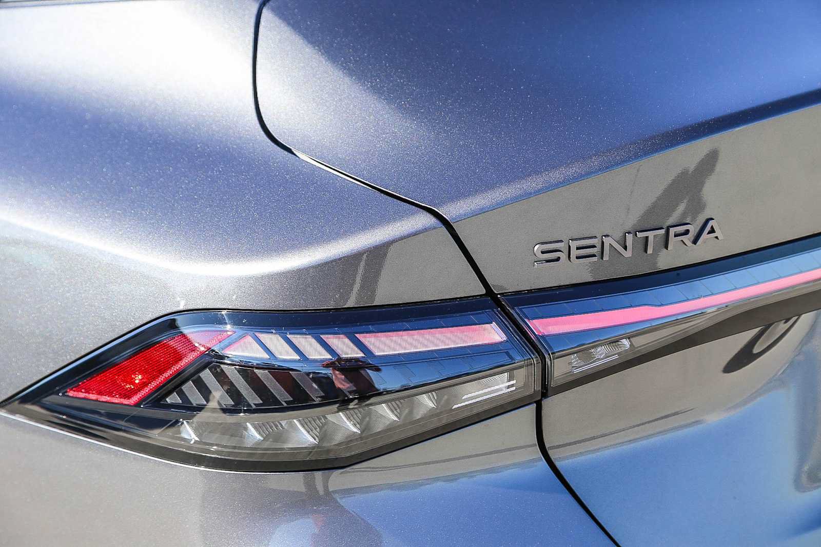 Used 2027 Nissan Sentra SV w/ Floor Mat Package FWD image 9