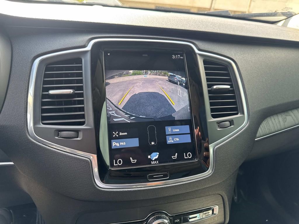 Used 2020 Volvo XC90 T6 Momentum image 26