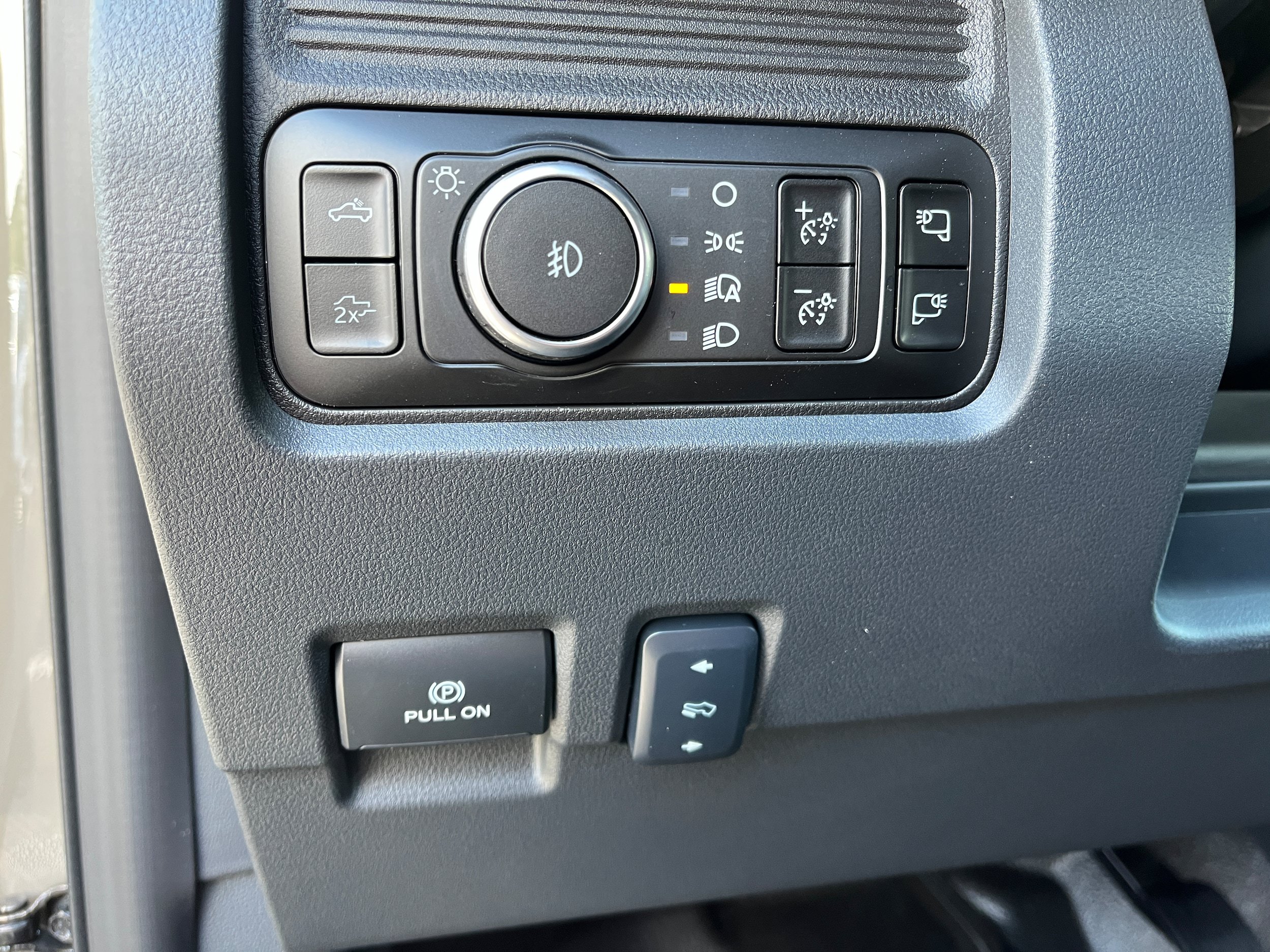 New 2026 Ford F350 Lariat w/ Tremor Off-Road Package AWD/4WD image 18
