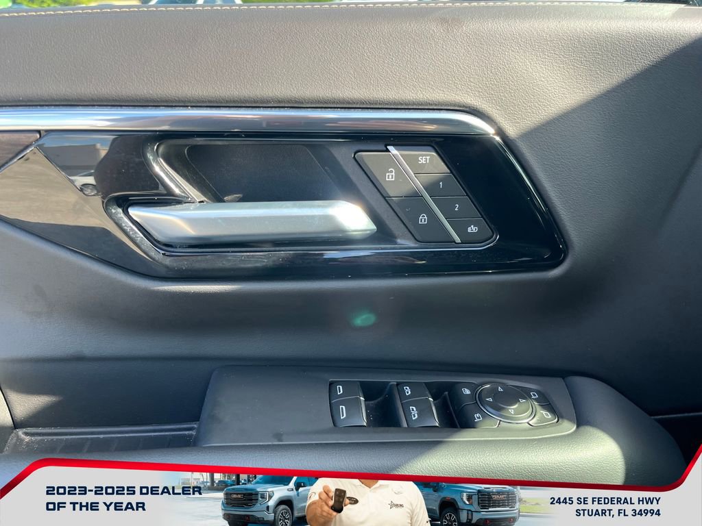 Used 2025 Chevrolet Tahoe Premier image 24