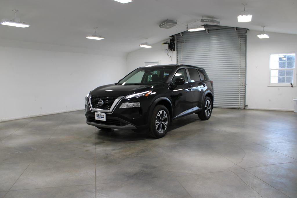 Used 2023 Nissan Rogue SV AWD/4WD image 4