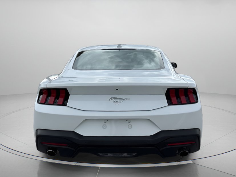 Certified 2024 Ford Mustang Coupe RWD image 4