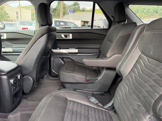 Used 2020 Ford Explorer XLT w/ Comfort Package AWD/4WD image 12