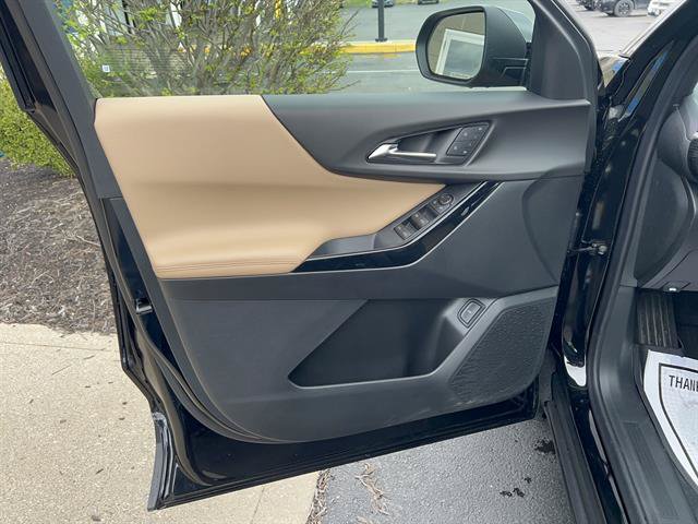 New 2026 Chevrolet Equinox ACTIV w/ Convenience Package III FWD image 8