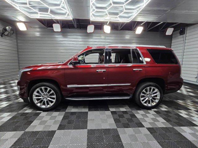 Used 2019 Cadillac Escalade Luxury AWD/4WD image 9