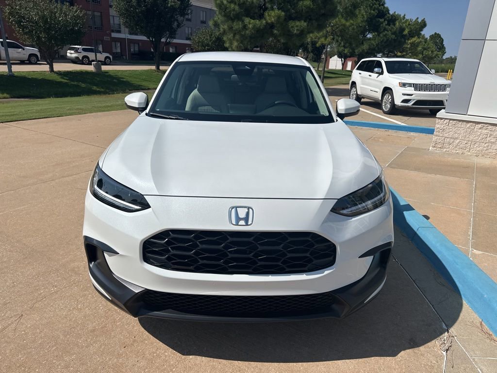 New 2026 Honda HR-V LX image 3